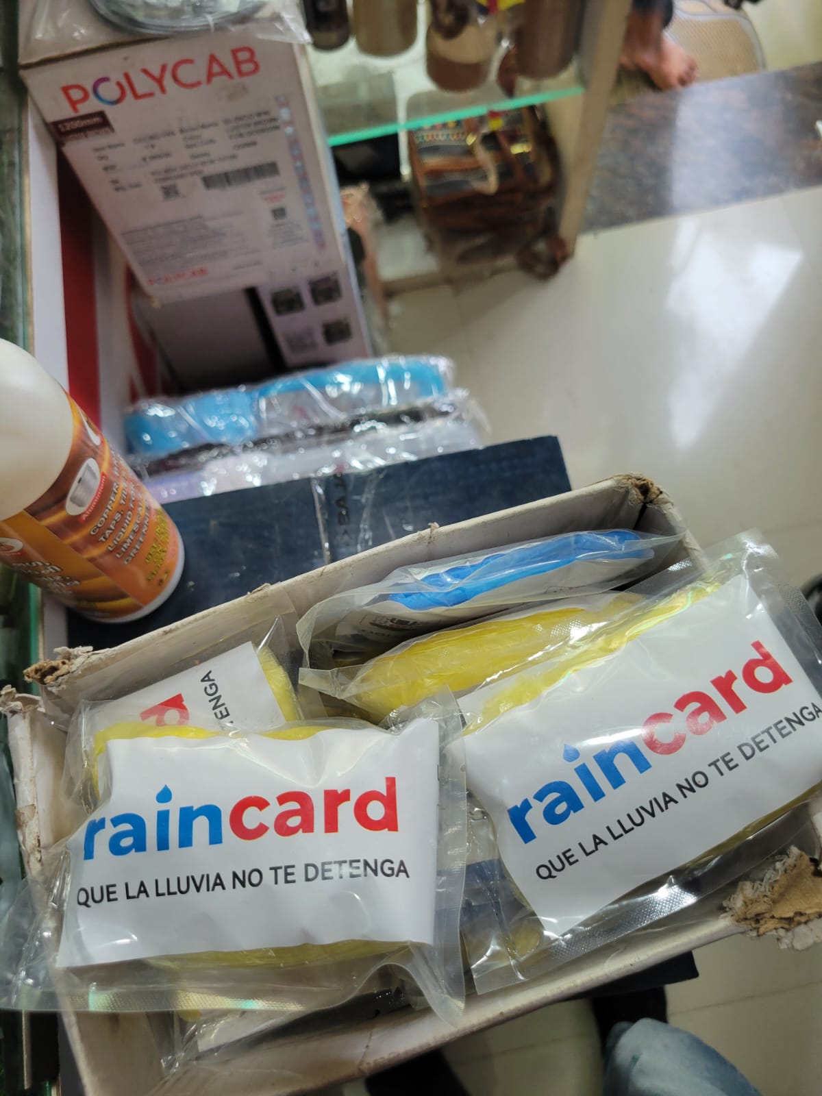 Use And Throw Raincoat 5pc