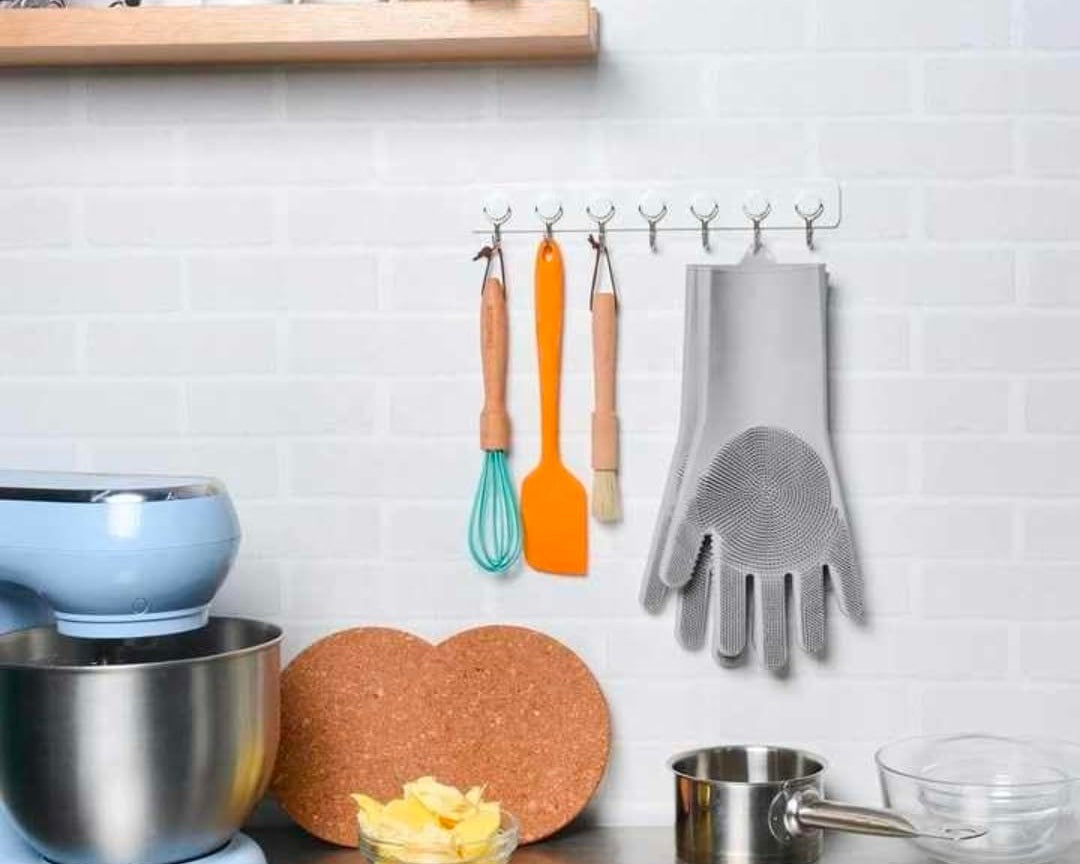 Gloves Magic Silicone Dish Washing Gloves, Silicon Cleaning Gloves, Silicon Hand Gloves for Kitchen Dishwashing and Pet Grooming, Great for Washing Dish, Car, Bathroom